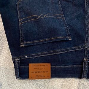 Lucky brand shorts size 6 /28 Bermuda length